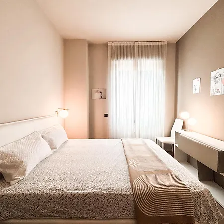 公寓 Bilocale Di Design Moscova Brera *